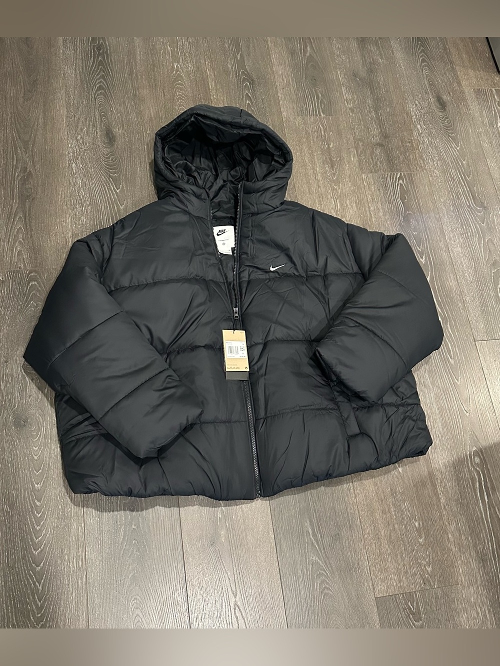 Nike Therma Fit Black Hooded Puffer Jacket woman’s Size 2XL